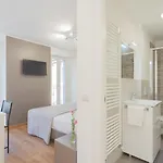 Pozzo Vertical With Garden And Parking By Rent