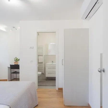 Pozzo Vertical With Garden And Parking By Rent * Torno