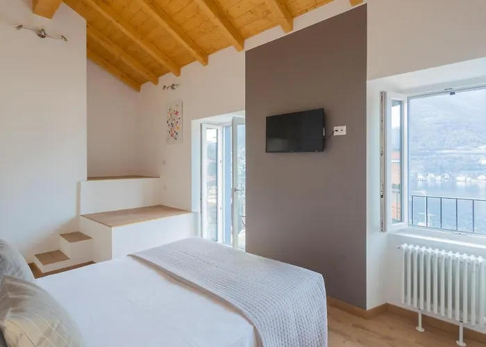 Pozzo Vertical With Garden And Parking By Rent *