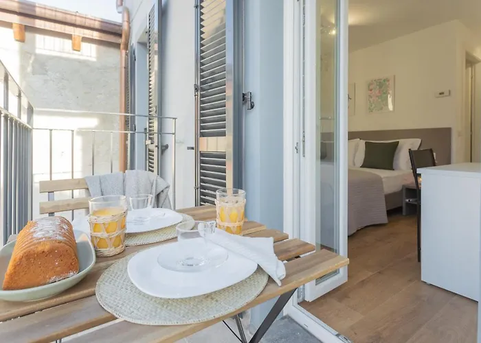 Pozzo Vertical With Garden And Parking By Rent Appartement