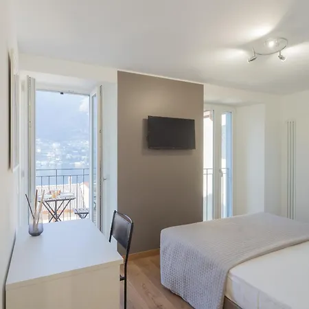 Pozzo Vertical With Garden And Parking By Rent